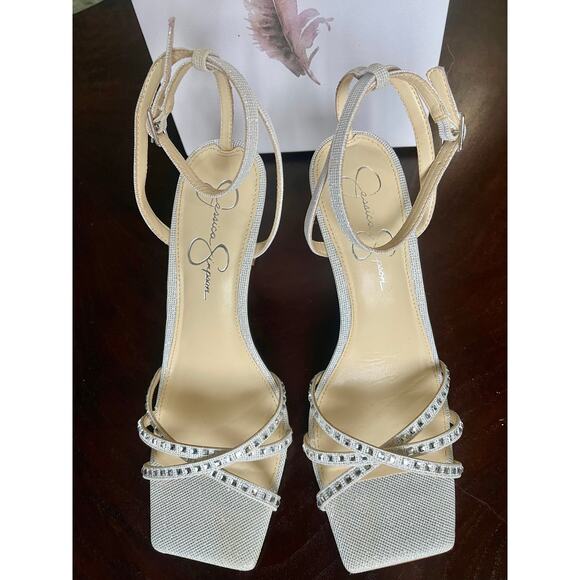 JESSICA SIMPSON Leonah Ankle Strap Sandal Silver Prom Formal Party Size 9 $89 - Picture 2 of 15